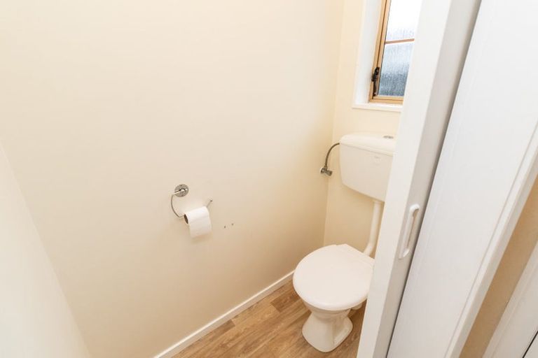 Photo of property in 51c Ludlam Crescent, Woburn, Lower Hutt, 5010