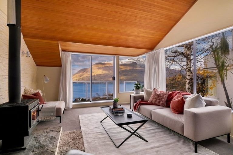Photo of property in 7b Von Place, Fernhill, Queenstown, 9300