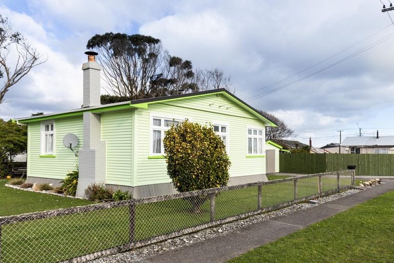 Photo of property in 36 Hall Street, Cobden, Greymouth, 7802