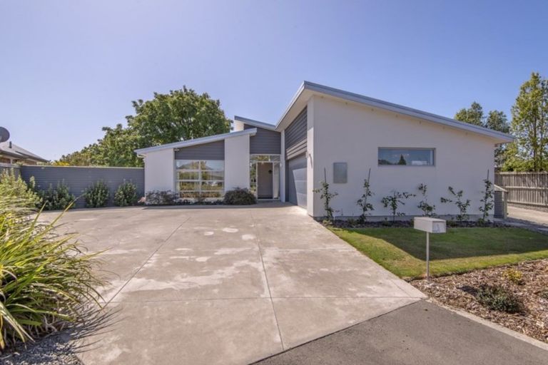 Photo of property in 3 Robinia Mews, Rangiora, 7400