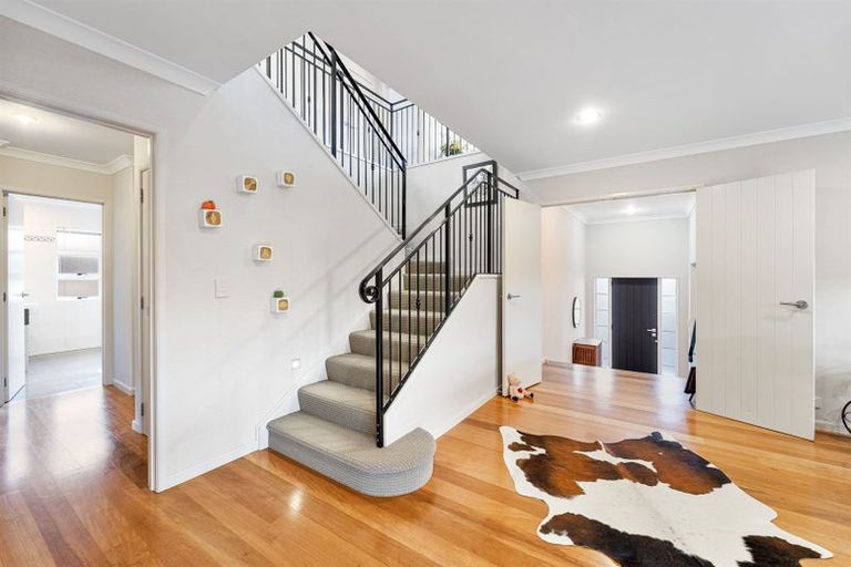 Photo of property in 55 Laurel Oak Drive, Schnapper Rock, Auckland, 0632