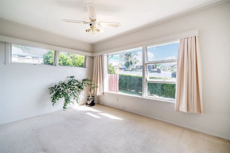 Photo of property in 28 Richmond Avenue, Northcote Point, Auckland, 0627