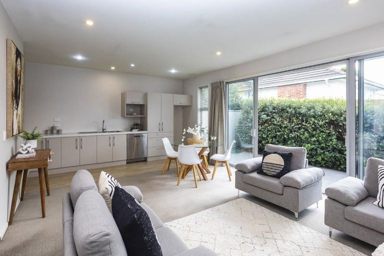 Photo of property in 11a Clarence Street South, Addington, Christchurch, 8024