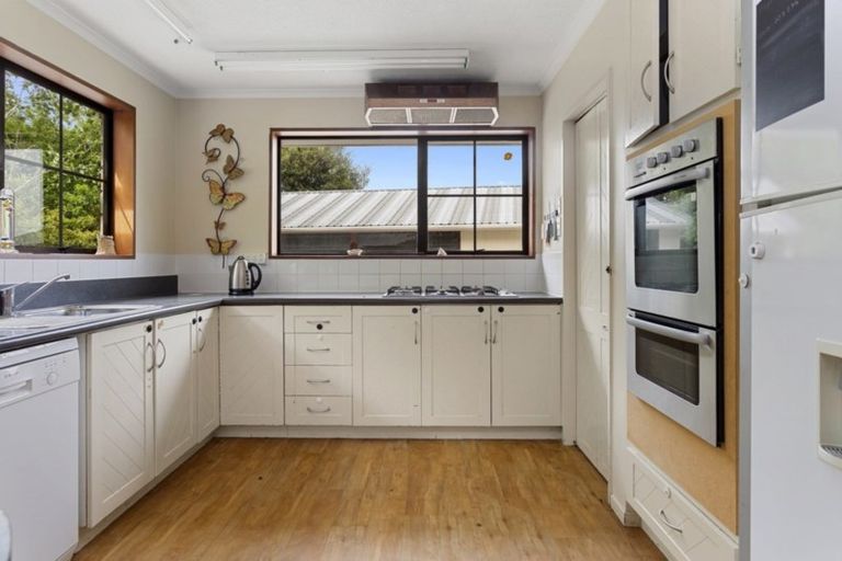 Photo of property in 12 Snowdon Place, Darfield, 7510