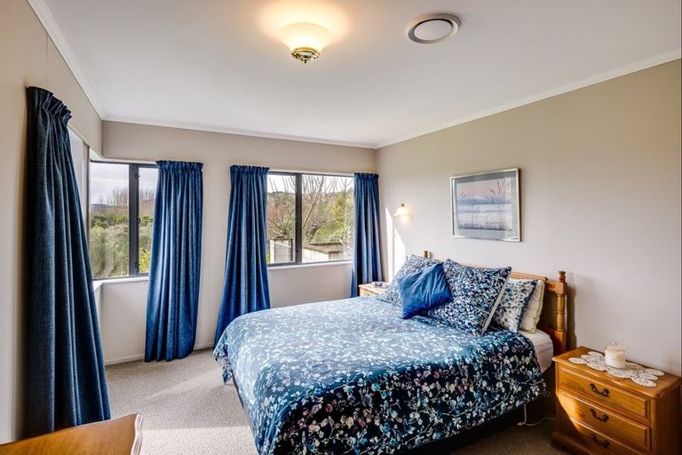 Photo of property in 82 Matangi Road, Tuki Tuki, Havelock North, 4294