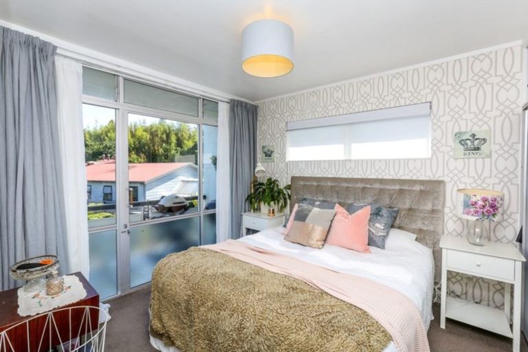 Photo of property in 11/75 Carrington Street, Lower Vogeltown, New Plymouth, 4310