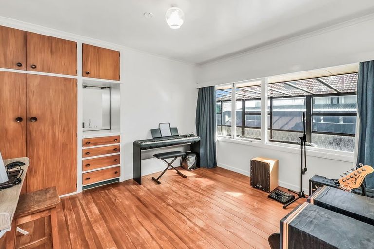 Photo of property in 8 Fatima Street, Redwood, Christchurch, 8051