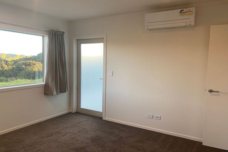 Photo of property in 9a Kerema Way, Schnapper Rock, Auckland, 0632