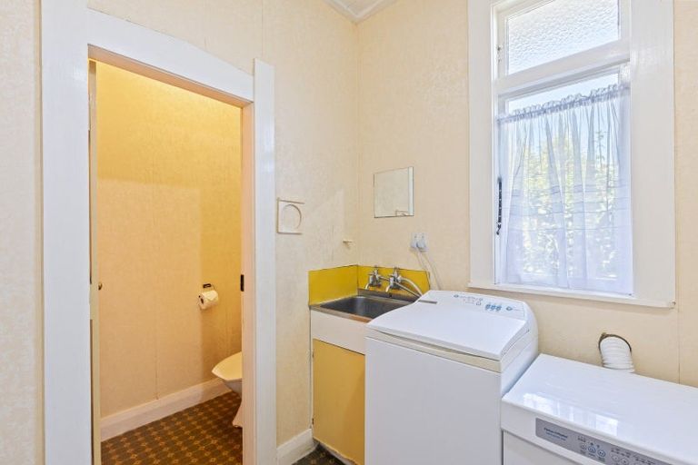 Photo of property in 65 Record Street, Fitzroy, New Plymouth, 4312