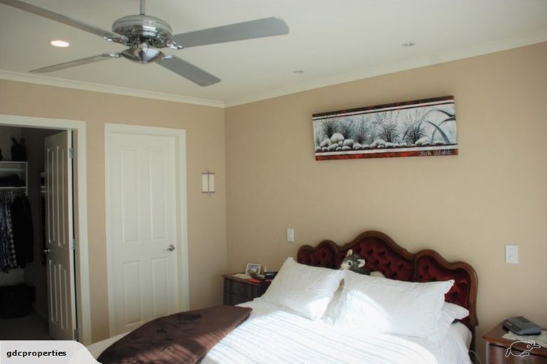 Photo of property in 48 Farringdon Avenue, Rototuna North, Hamilton, 3210