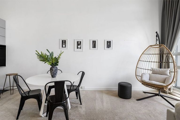 Photo of property in Stadium Garden Flats, 117/107 Thorndon Quay, Pipitea, Wellington, 6011