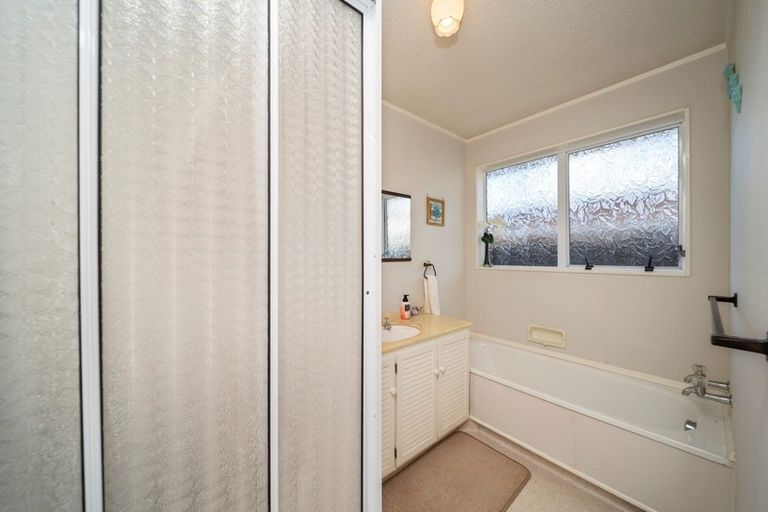 Photo of property in 496-498 Devon Street East, Strandon, New Plymouth, 4312