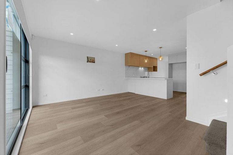 Photo of property in 31 Karikari Crescent, Takanini, 2112