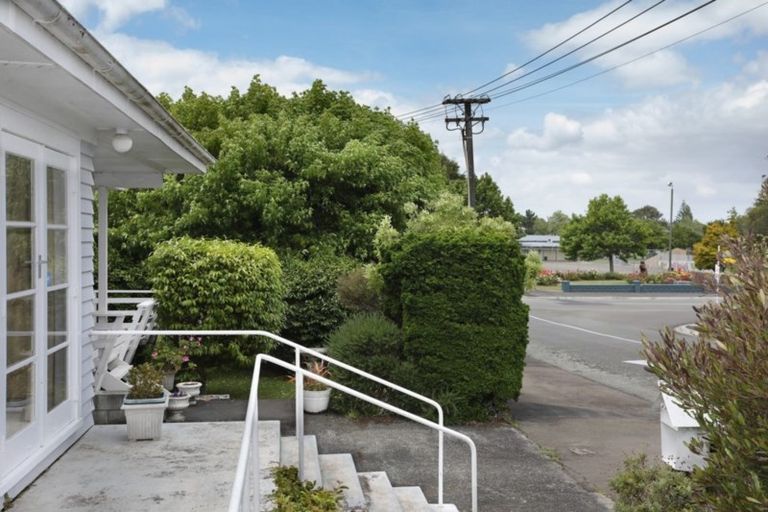 Photo of property in 2 Signal Street, Marton, 4710