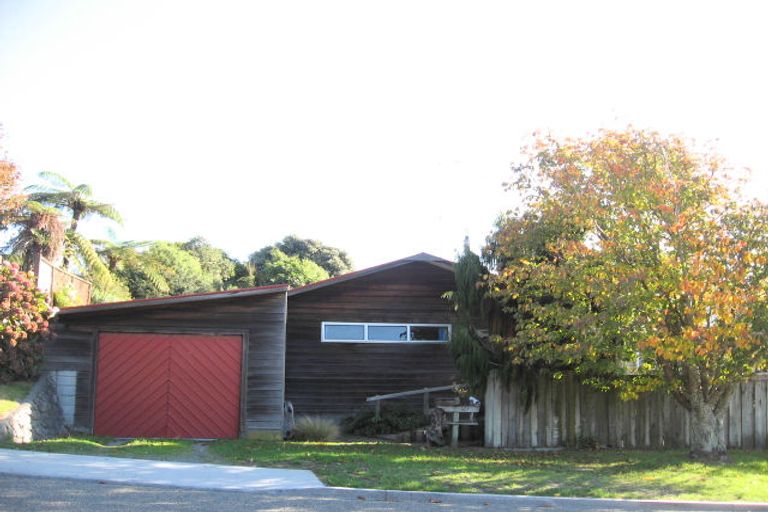 Photo of property in 21 Hillcrest Road, Raumati South, Paraparaumu, 5032