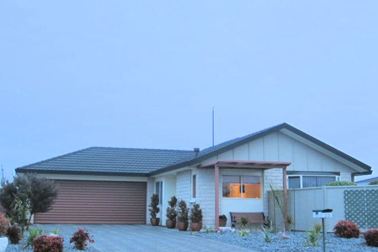 Photo of property in 23 Sloane Place, Taradale, Napier, 4112