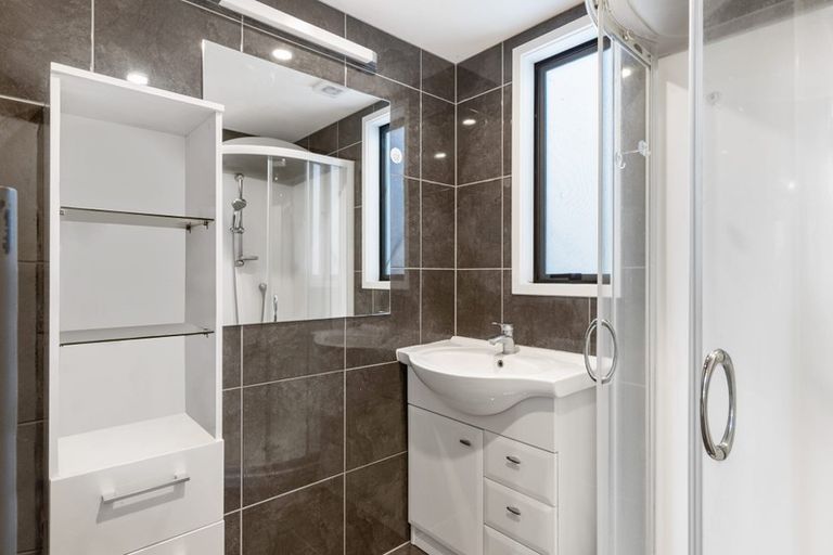 Photo of property in 4/7 Balmain Road, Birkenhead, Auckland, 0626