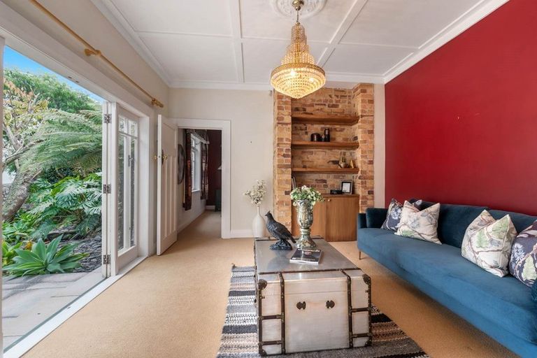 Photo of property in 18 Charlton Avenue, Mount Eden, Auckland, 1024