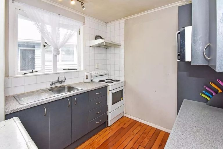 Photo of property in 1a Barrie Avenue, Papatoetoe, Auckland, 2025