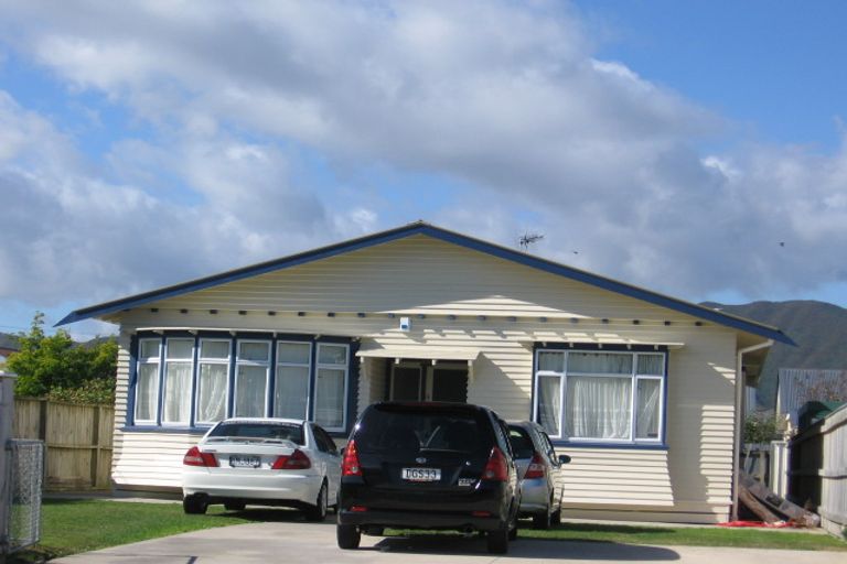 Photo of property in 4 Plunket Avenue, Petone, Lower Hutt, 5012