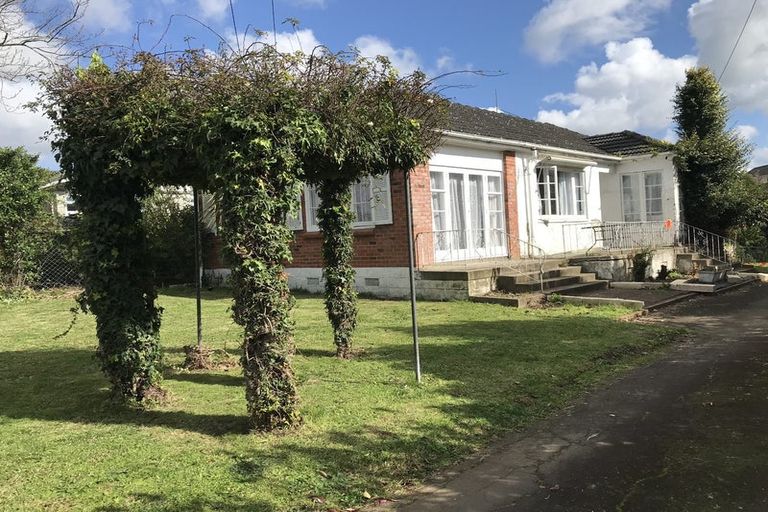 Photo of property in 16 Sale Street, Cockle Bay, Auckland, 2014