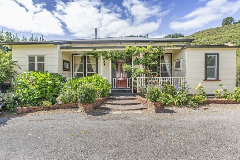 Photo of property in 9 Mount Cecil Road, Judgeford, Porirua, 5381