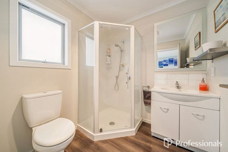 Photo of property in 98 Farmer Crescent, Taita, Lower Hutt, 5011