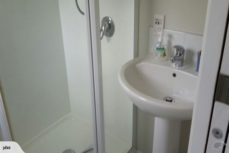 Photo of property in 76 Te Moana Road, Waikanae Beach, Waikanae, 5036