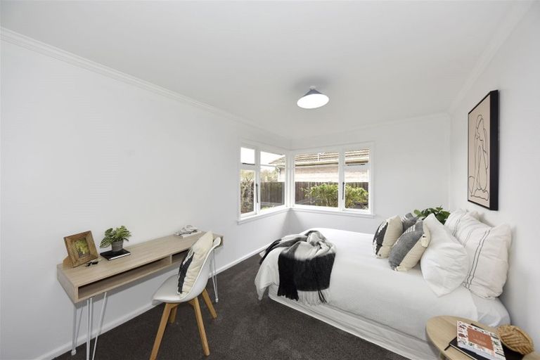 Photo of property in 24 Mappleton Avenue, Burnside, Christchurch, 8053