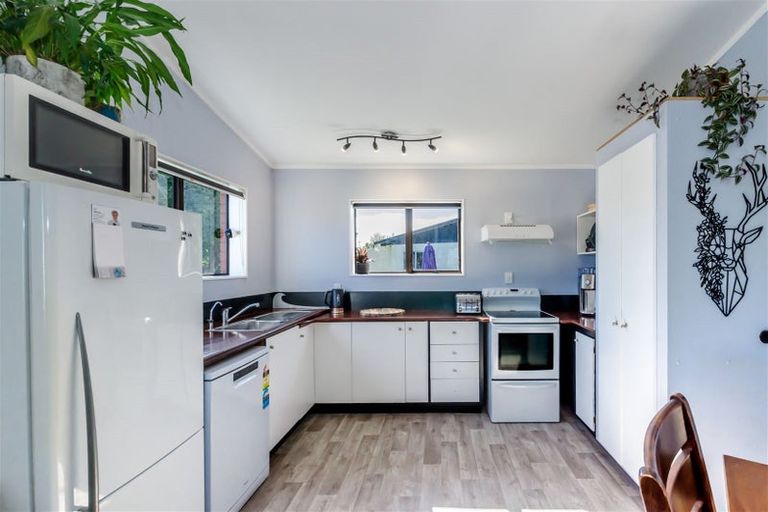 Photo of property in 65 Arawhata Road, Paraparaumu, 5032