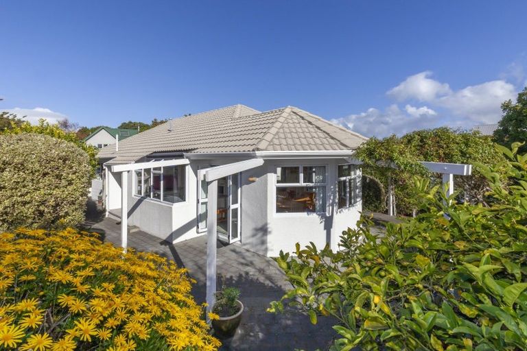 Photo of property in 6b Wharemauku Road, Raumati Beach, Paraparaumu, 5032