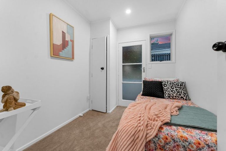 Photo of property in 4/43 Mcleod Road, Henderson, Auckland, 0612