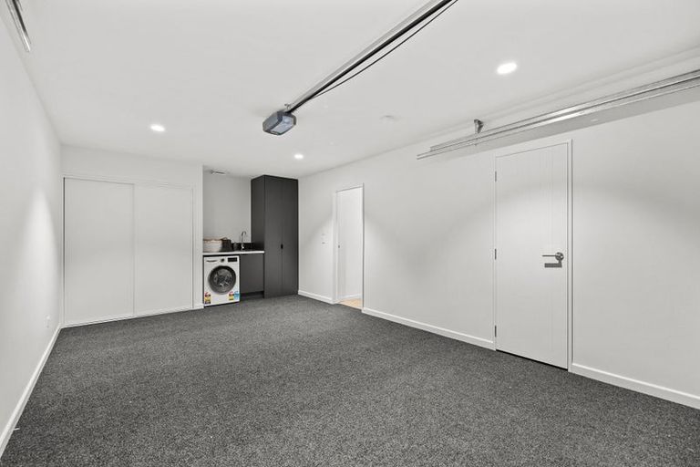 Photo of property in 2/11 Carlton Mill Road, Merivale, Christchurch, 8014