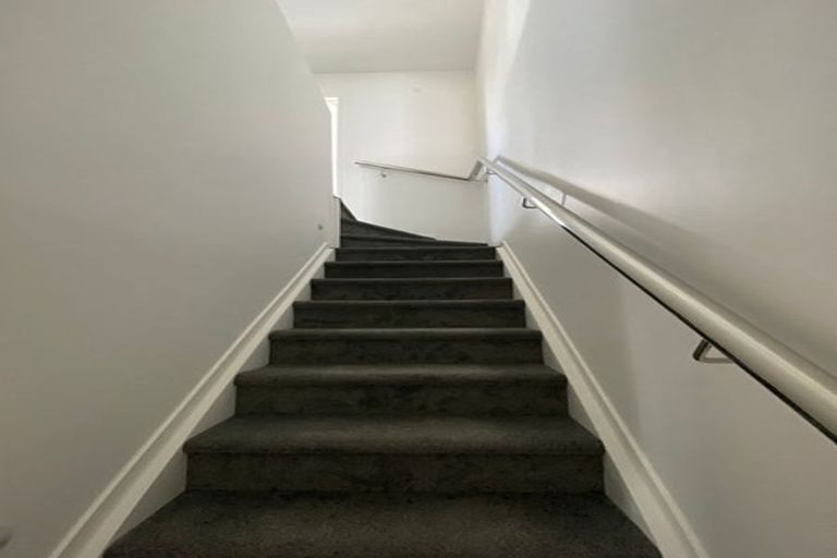 Photo of property in 3/28 Lavelle Road, Henderson, Auckland, 0612