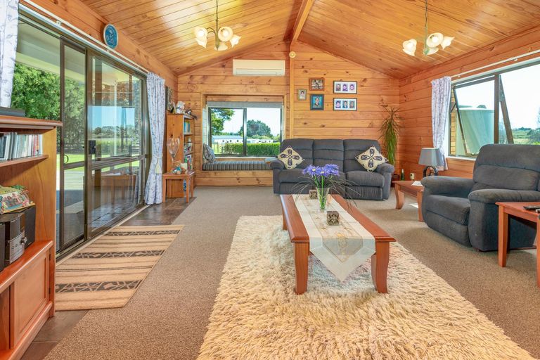 Property details for 1398 Glenbrook Waiuku Road, Glenbrook, Waiuku, 2681