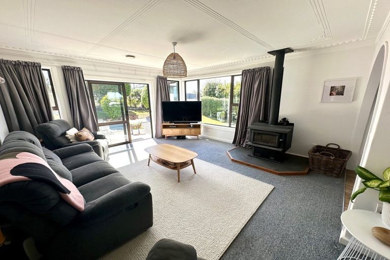 Photo of property in 225 Clyde Street, Balclutha, 9230