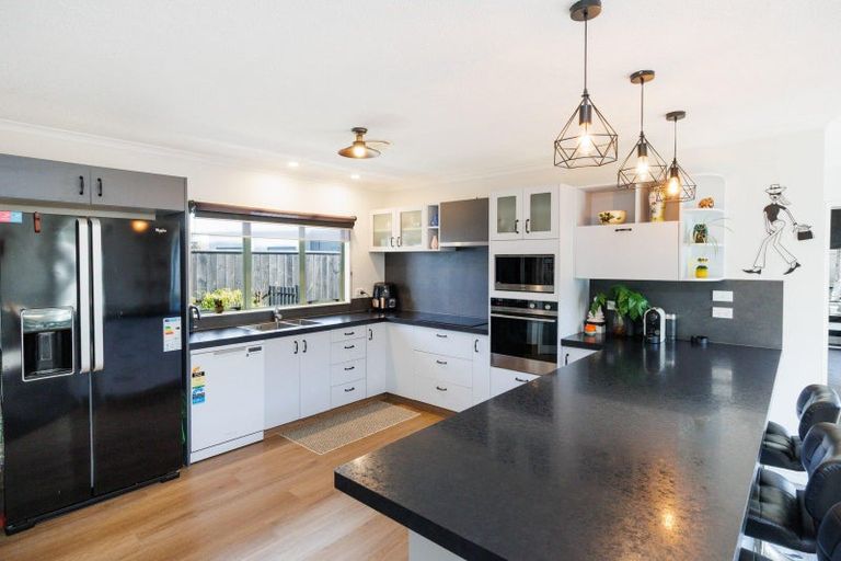 Photo of property in 82 James Line, Kelvin Grove, Palmerston North, 4414