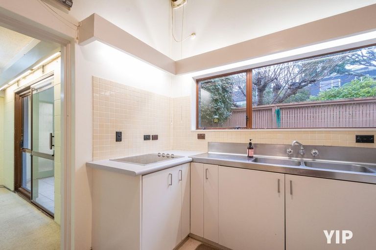 Photo of property in 1 Kim Street, Khandallah, Wellington, 6035