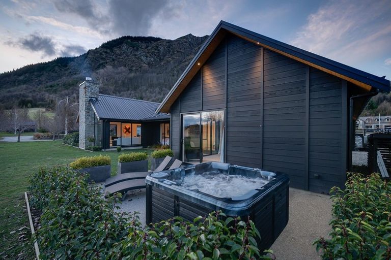 Photo of property in Butel Park, 7 Mace Lane, Arrowtown, 9302
