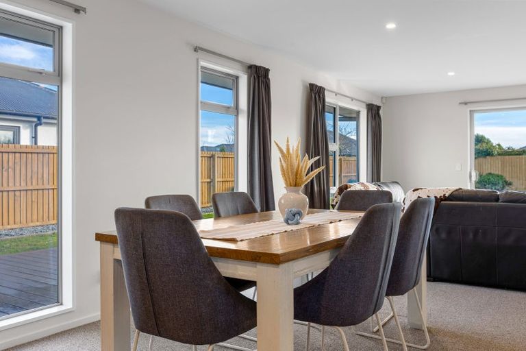 Photo of property in 18 Burnham School Road, Rolleston, 7614