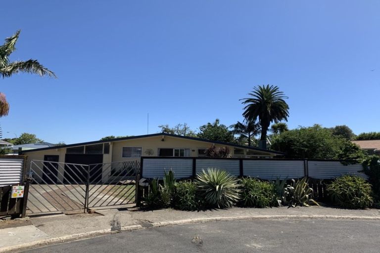 Photo of property in 2 Mary Ann Place, Kaitaia, 0410