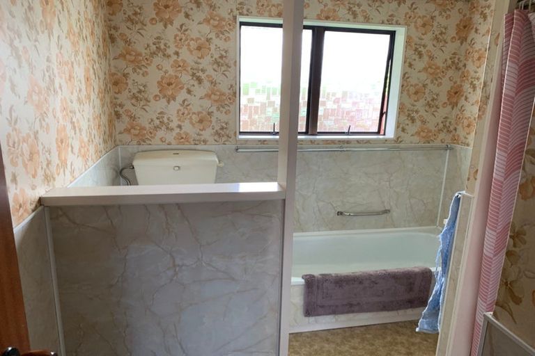 Photo of property in 43 Skerman Street, Marton, 4710