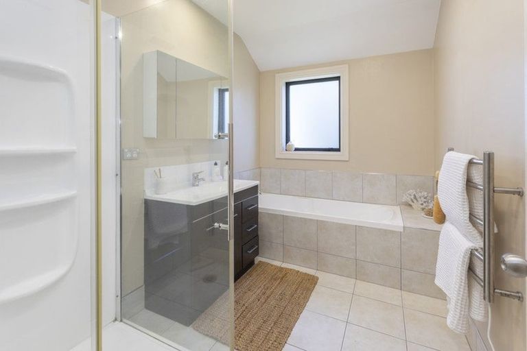 Photo of property in 17 Glencullen Drive, Casebrook, Christchurch, 8051