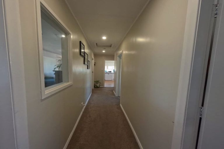 Photo of property in 51a Fraser Crescent, Elderslea, Upper Hutt, 5018