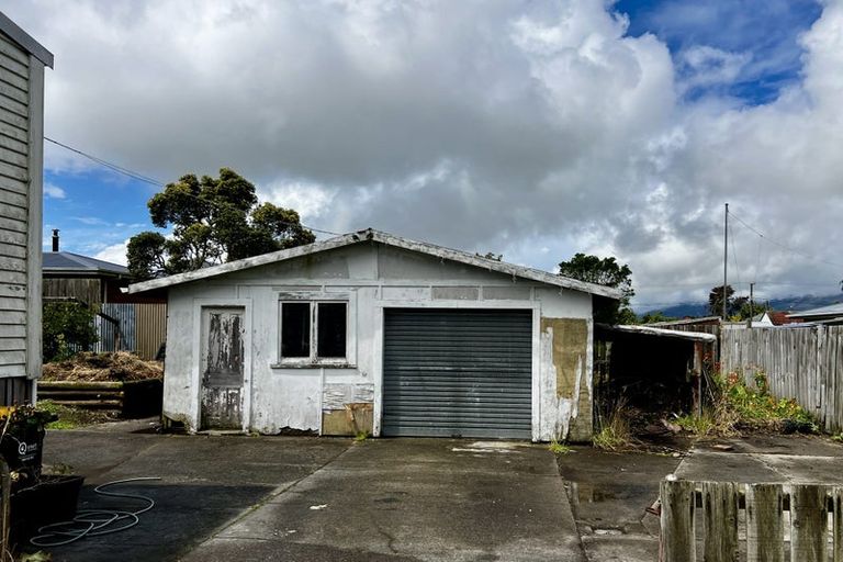 Photo of property in 73a Romilly Street, Westport, 7825