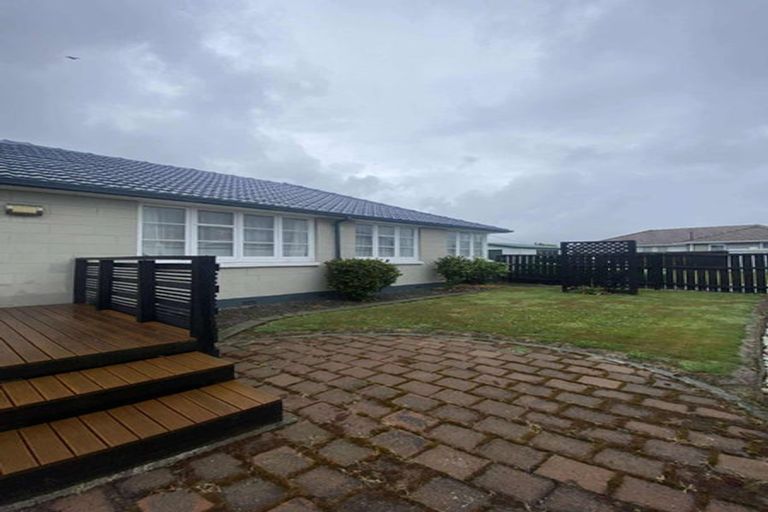Photo of property in 2 Grosvenor Street, Redwood, Christchurch, 8051