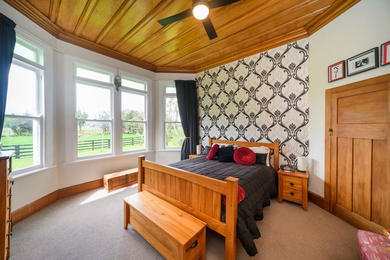 Photo of property in 803 Roberts Line, Bunnythorpe, Palmerston North, 4478