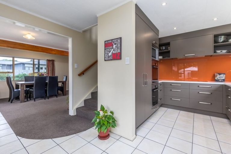 Photo of property in 4 Valley Road, Waiuku, 2123