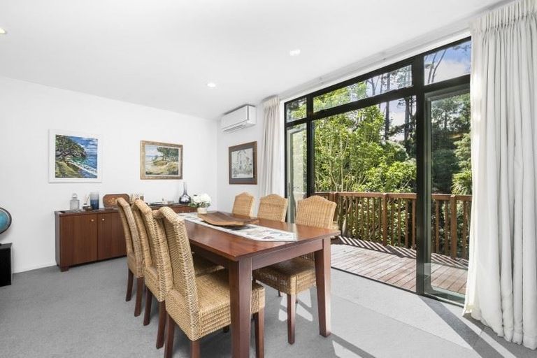 Photo of property in 18 Waterview Downs, Waterview, Auckland, 1026