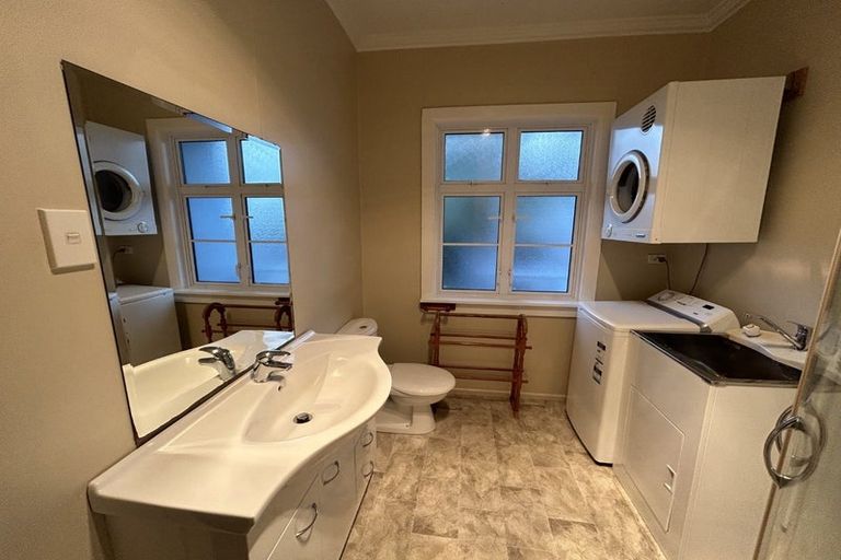 Photo of property in 107 Heretaunga Street, Palmerston North, 4414